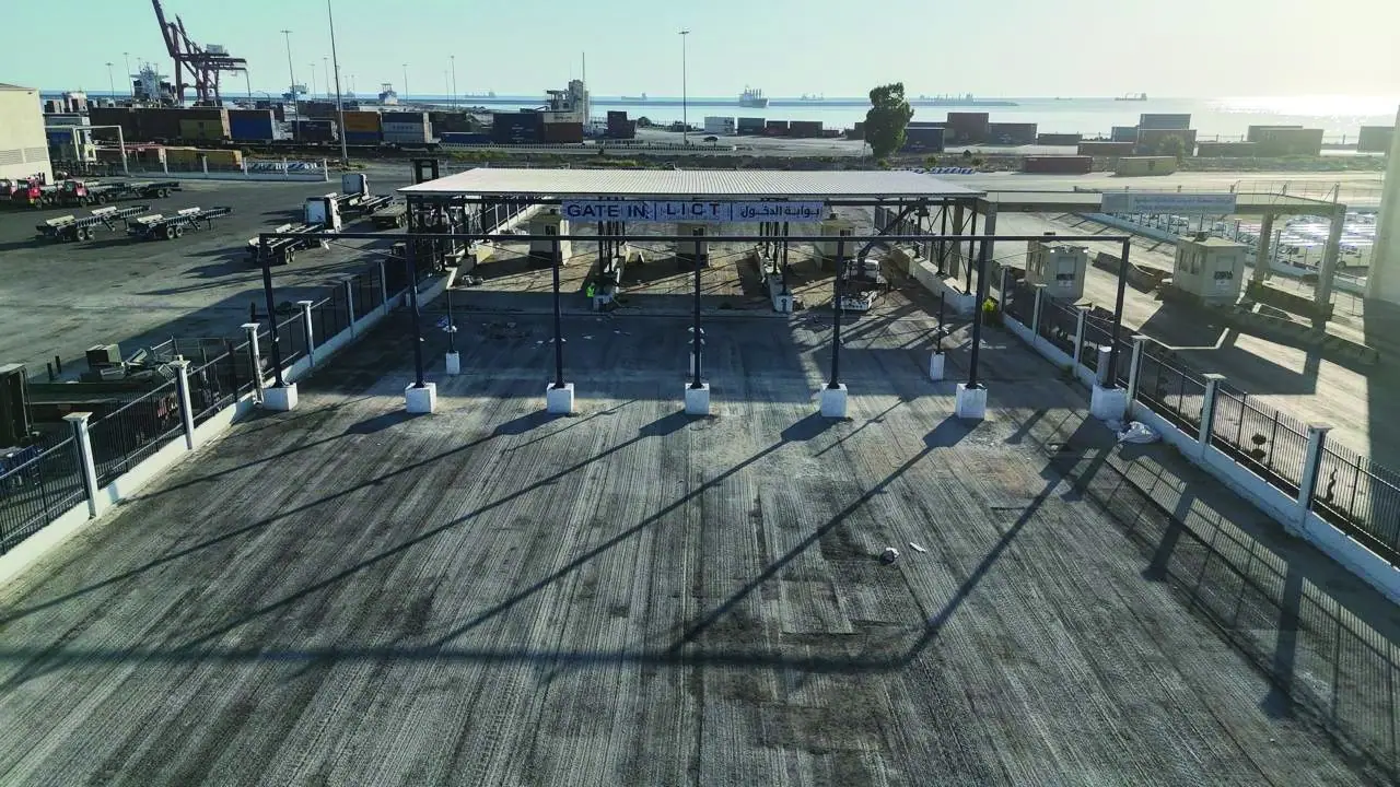 Deck construction works at the container terminal